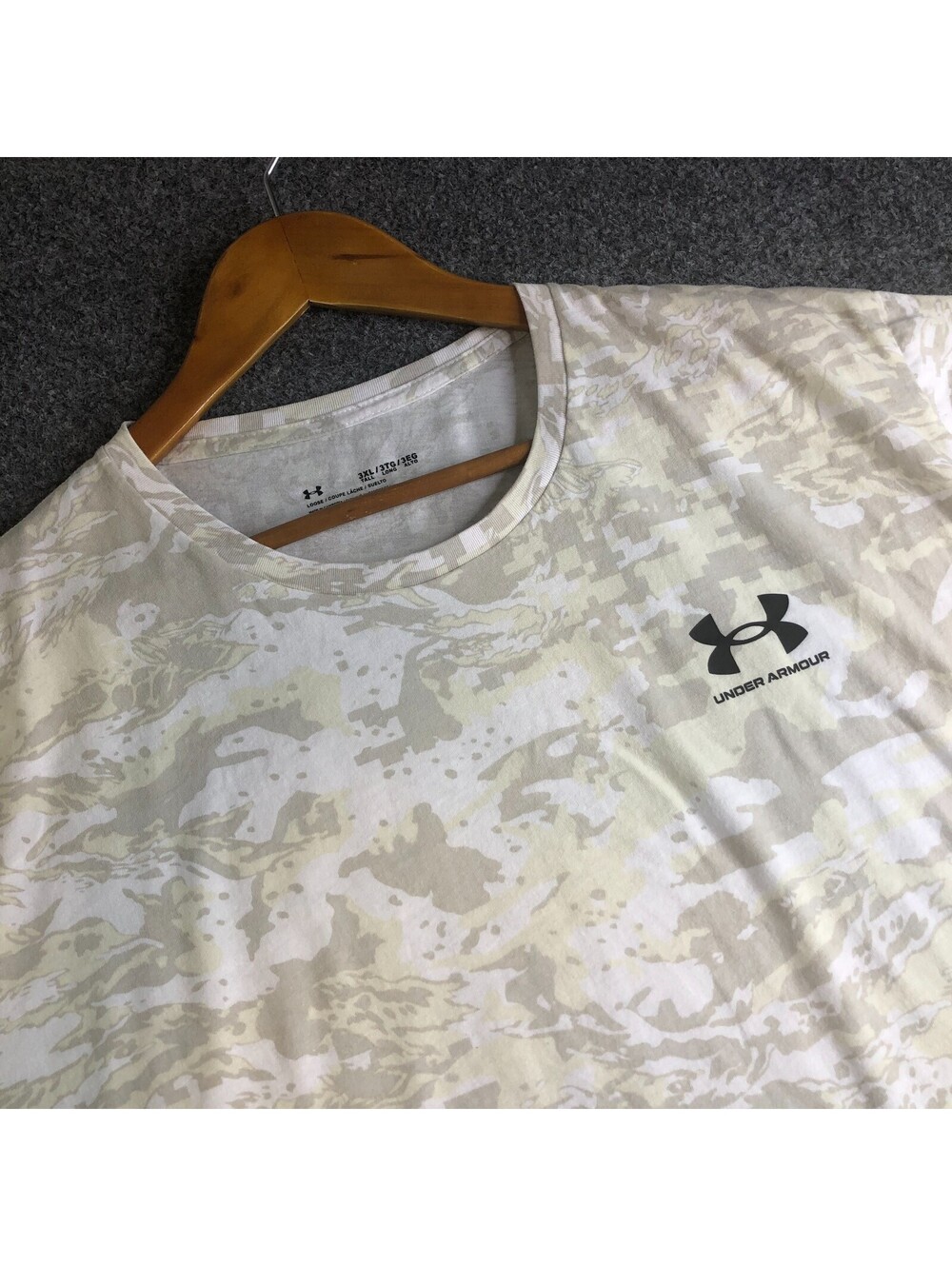 Under Armour Shirt Men 3XL Brown Camo Loose Crew Neck Performance Short Sleeve